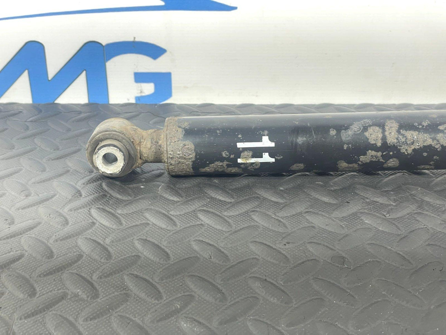 12-18 MERCEDES A B CLA-W176 W246 C117 GENUINE REAR SHOCK ABSORBER A1763201531