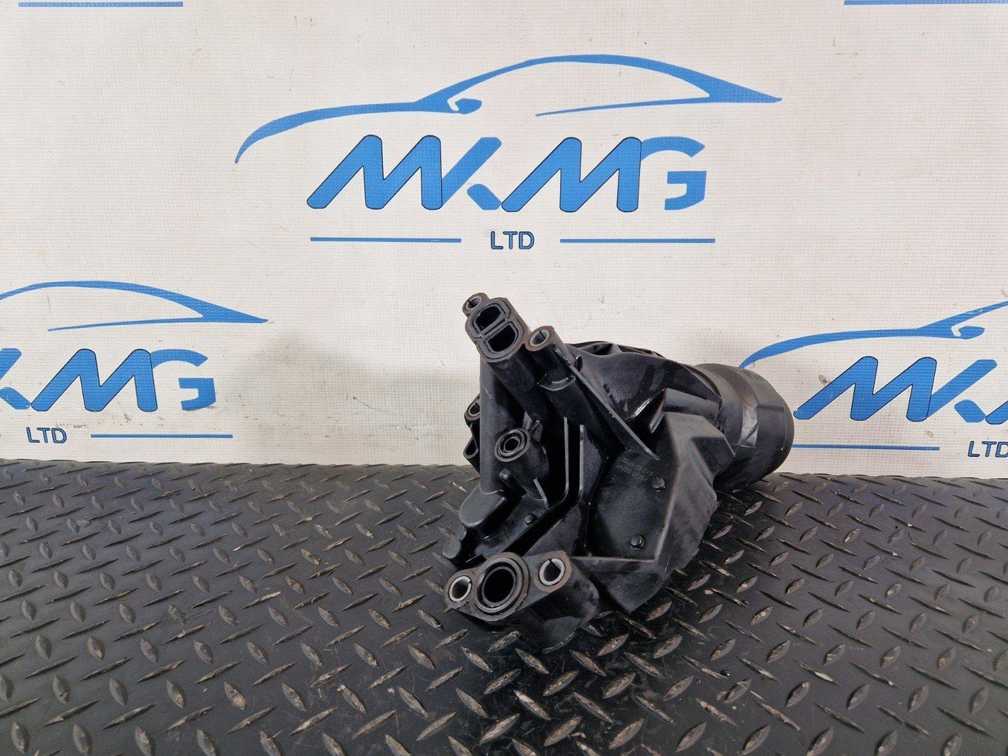 12-18 AUDI A6 C7 2.0 DIESEL GENUINE OIL FILTER HOUSING 03N115389K 03N115433B