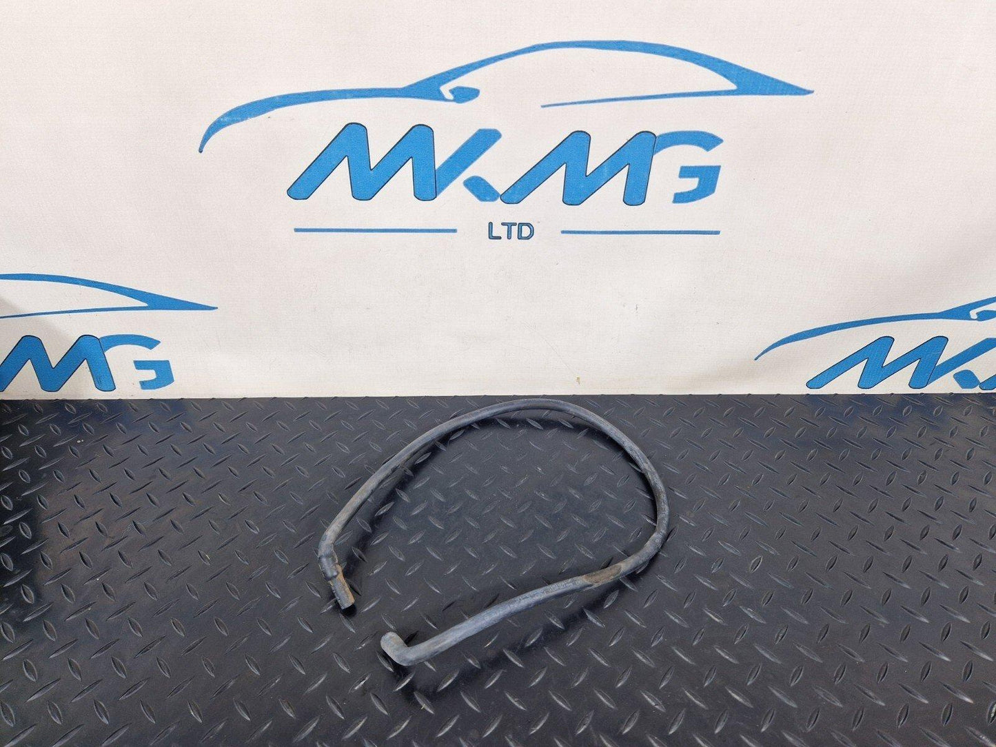 16-19 AUDI A4 B9 S-LINE OEM GENUINE RIGHT SIDE HEADLIGHT WASHER HOSE 8W0941718A