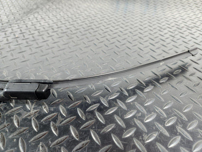 11-19 MERCEDES BENZ ML W166 GENUINE FRONT RIGHT O/S WINDOW WIPER ARM A1668201040