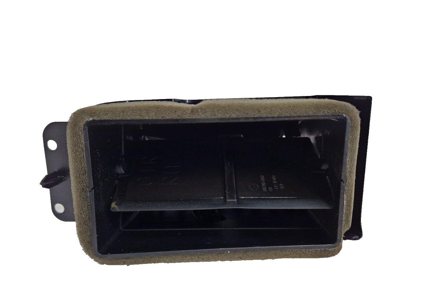 17ON LAND ROVER L462 DASHBOARD AIR VENT GRILL RIGHT SIDE DK62-046B30-A DAMAGED