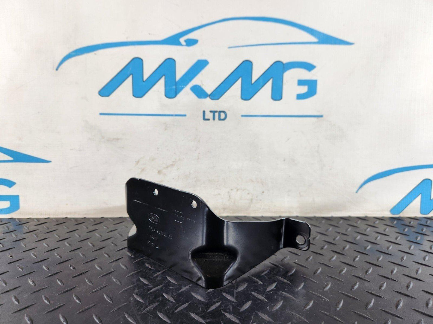 13-23 RANGE ROVER SPORT L494 O/S DRIVER SIDE RIGHT LUGGAGE BRACKET CPLA313A02AD