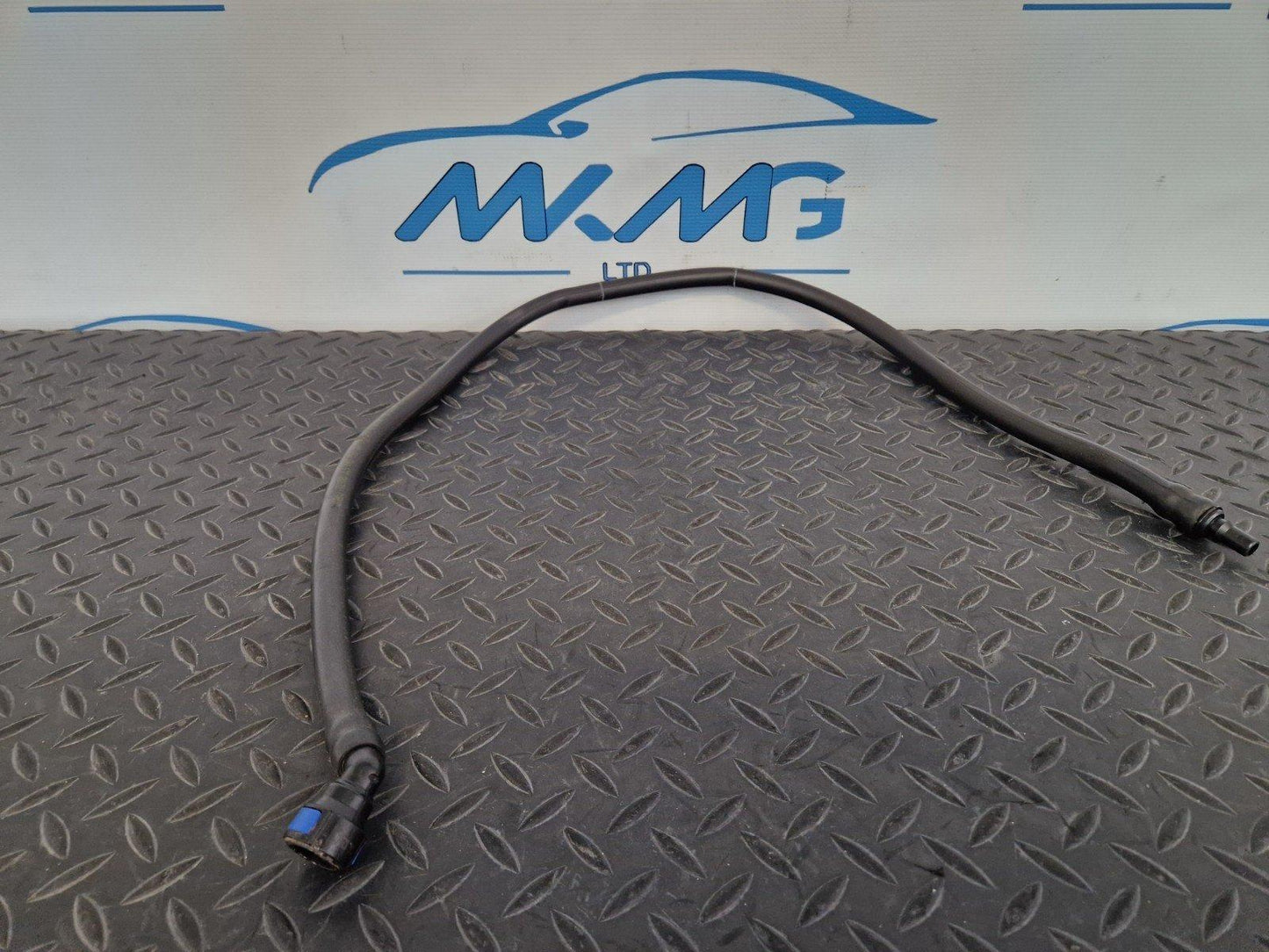 16-20 AUDI Q7 4M GENUINE HEADLIGHT WASHER HOSE 4M0955667