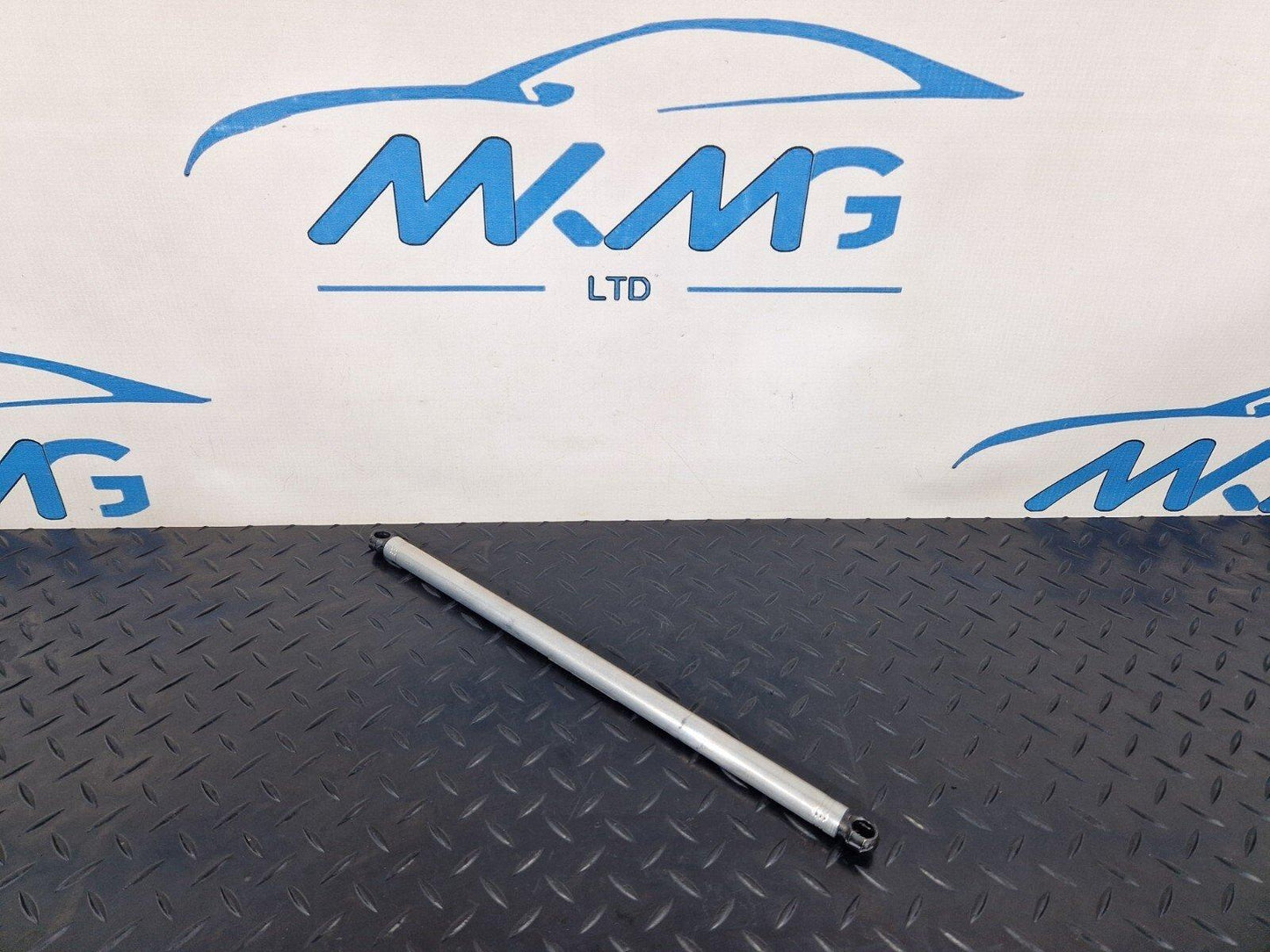 10-18 AUDI A7 4G S-LINE TAILGATE BOOT LID HINGE GAS STRUT RIGHT SIDE 4G8827858S