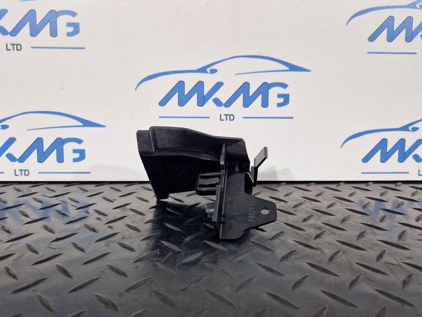 16-22 BMW X1 F48 Front Left Door Sill Wheel Arch Cover Mount 7332335