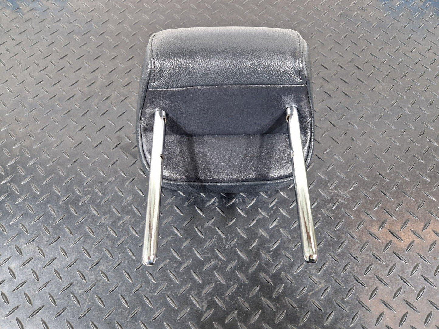 15-18 AUDI A7 4G REAR SEAT BLACK LEATHER HEADREST FITS LEFT & RIGHT 4G8885973