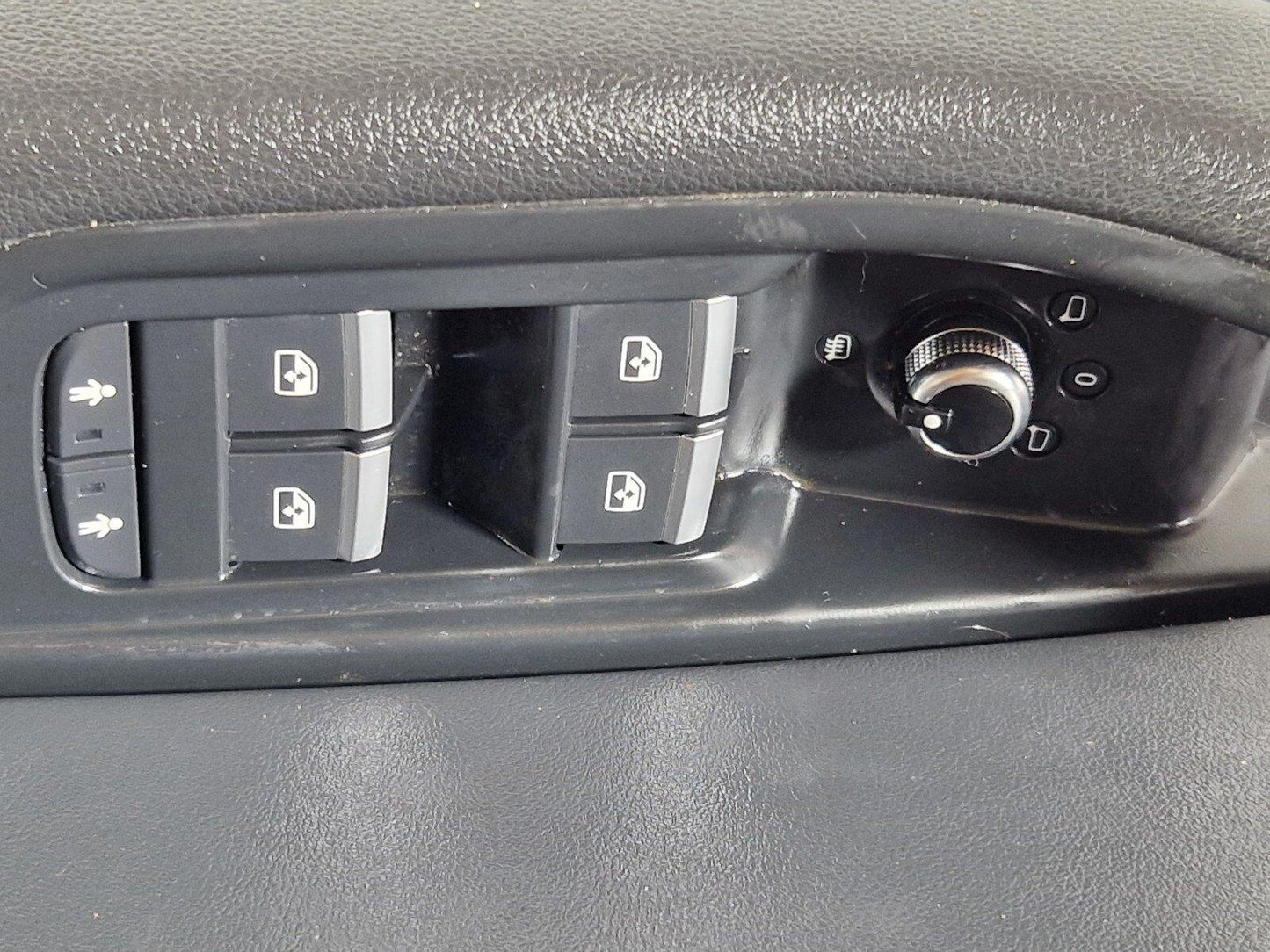 16-19 AUDI A4 B9 S-LINE FRONT RIGHT INTERIOR DOOR PANEL CARD 8W0867134