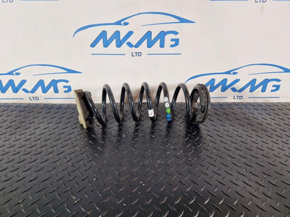 19-ON RANGE ROVER EVOQUE L551 OEM LEFT OR RIGHT REAR COIL SPRING K8D2-5B749-DB