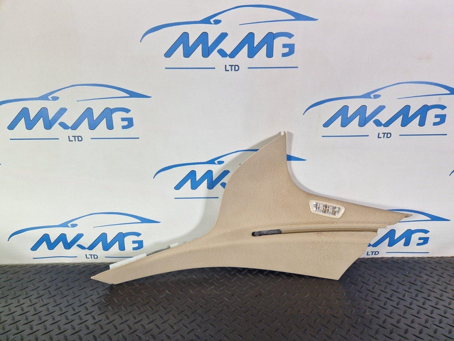 14-21 MERCEDES BENZ W205 ESTATE D-PILLAR TRIM REAR RIGHT O/S SIDE A2056908203