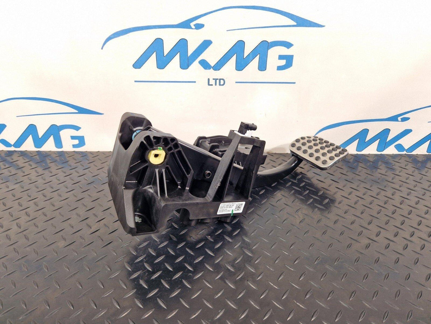 19-ON MERCEDES BENZ B CLASS W247 AUTOMATIC BRAKE PEDAL ASSEMBLY UNIT A2472902600