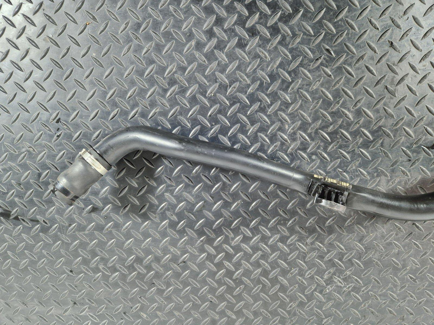 16-22 BMW X1 F48 DIESEL GENUINE OEM TANK FILLER NECK PIPE 7482640 1037582004