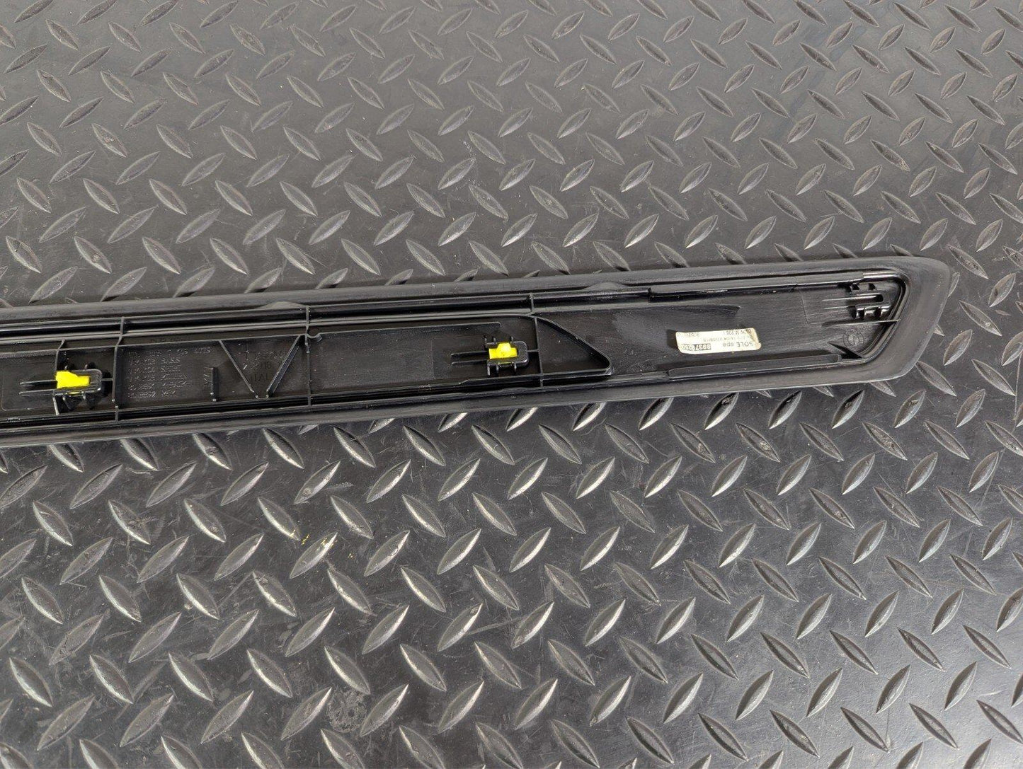 BMW 2 SERIES F22 M SPORT GENUINE DOOR SILL KICK PLATE FITS LEFT & RIGHT 8059061