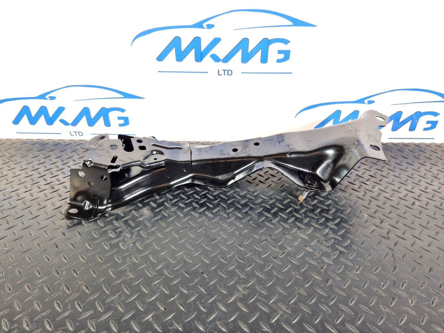 2019-ON LAND ROVER DISCOVERY L550 LEFT SIDE FLOOR SUPPORT BRACKET LK72103A11AD