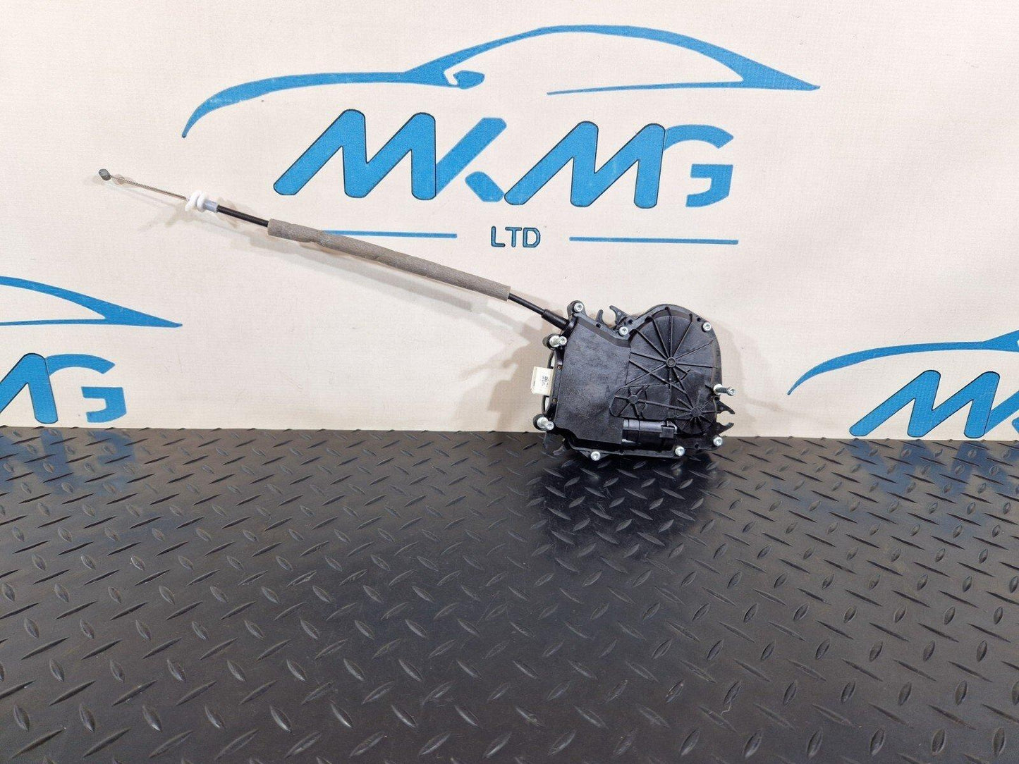 BMW 2 SERIES GRAN TOURER F46 GENUINE OEM BOOTLID TAILGATE LOCK ACTUATOR 7348531