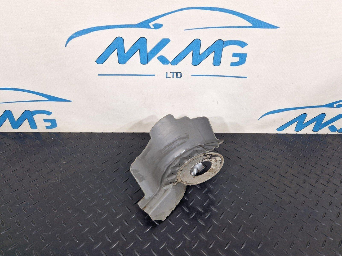 10-18 AUDI A7 4G S-LINE REAR LEFT SPRING RUBBER COVER GUARD 8R0511539C