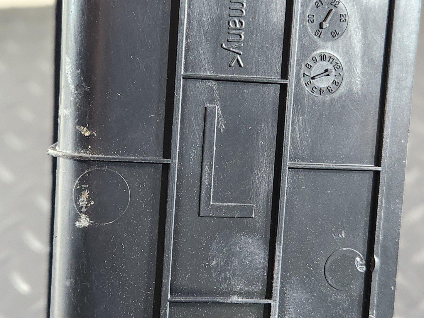 19-ON MERCEDES BENZ B CLASS W247 FRONT LEFT SEAT GUIDE RAIL COVER A2479190100