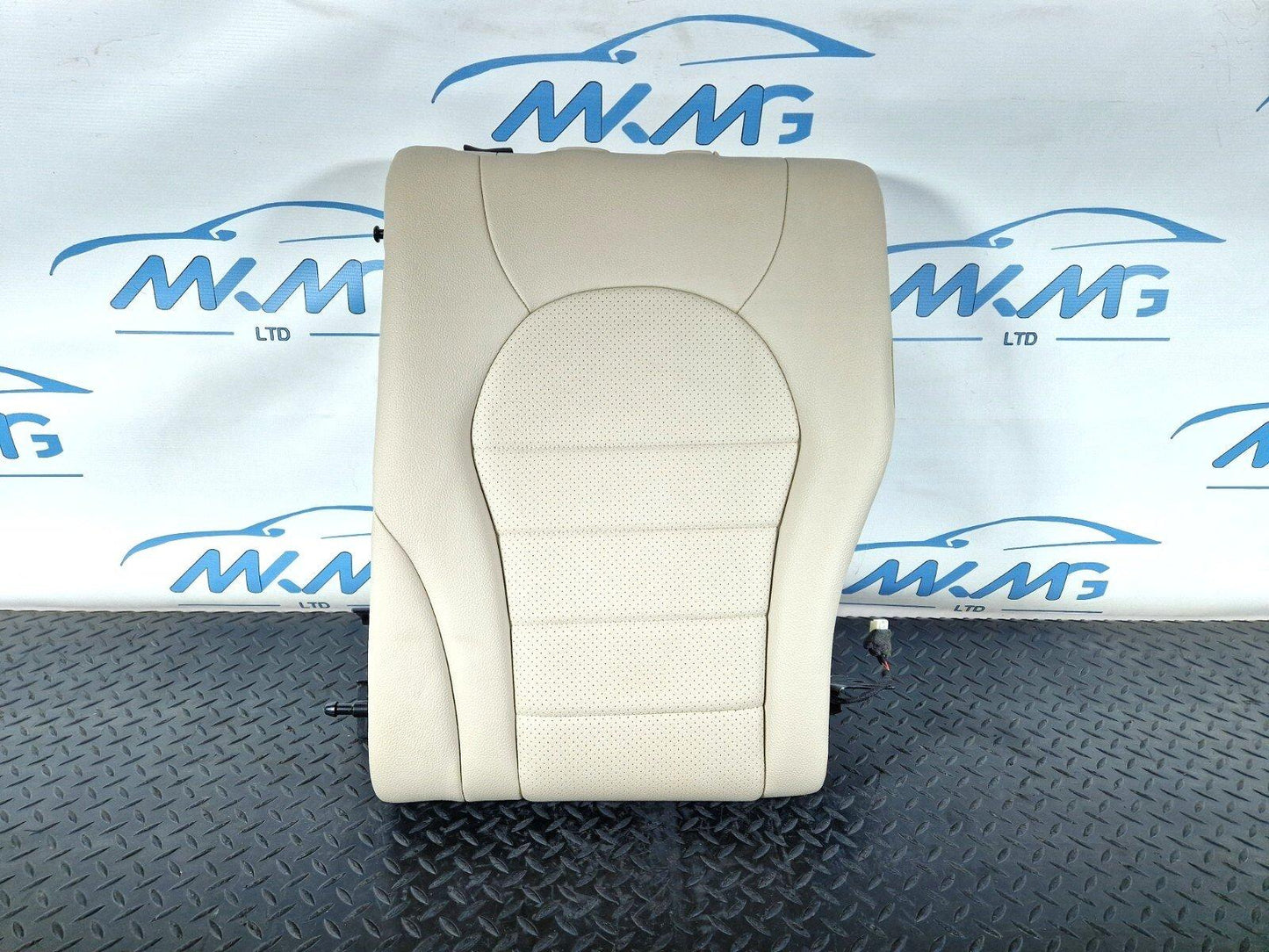 14-21 MERCEDES BENZ W205 GENUINE REAR LEFT SEAT BACKREST A2059200124
