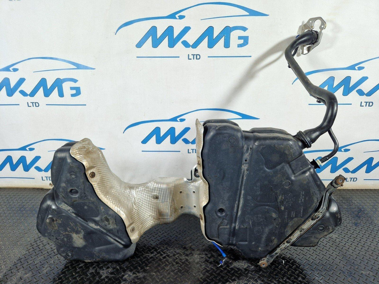 12-18 AUDI A6 C7 OEM ENGINE FUEL TANK & PUMP 8W0201021CL