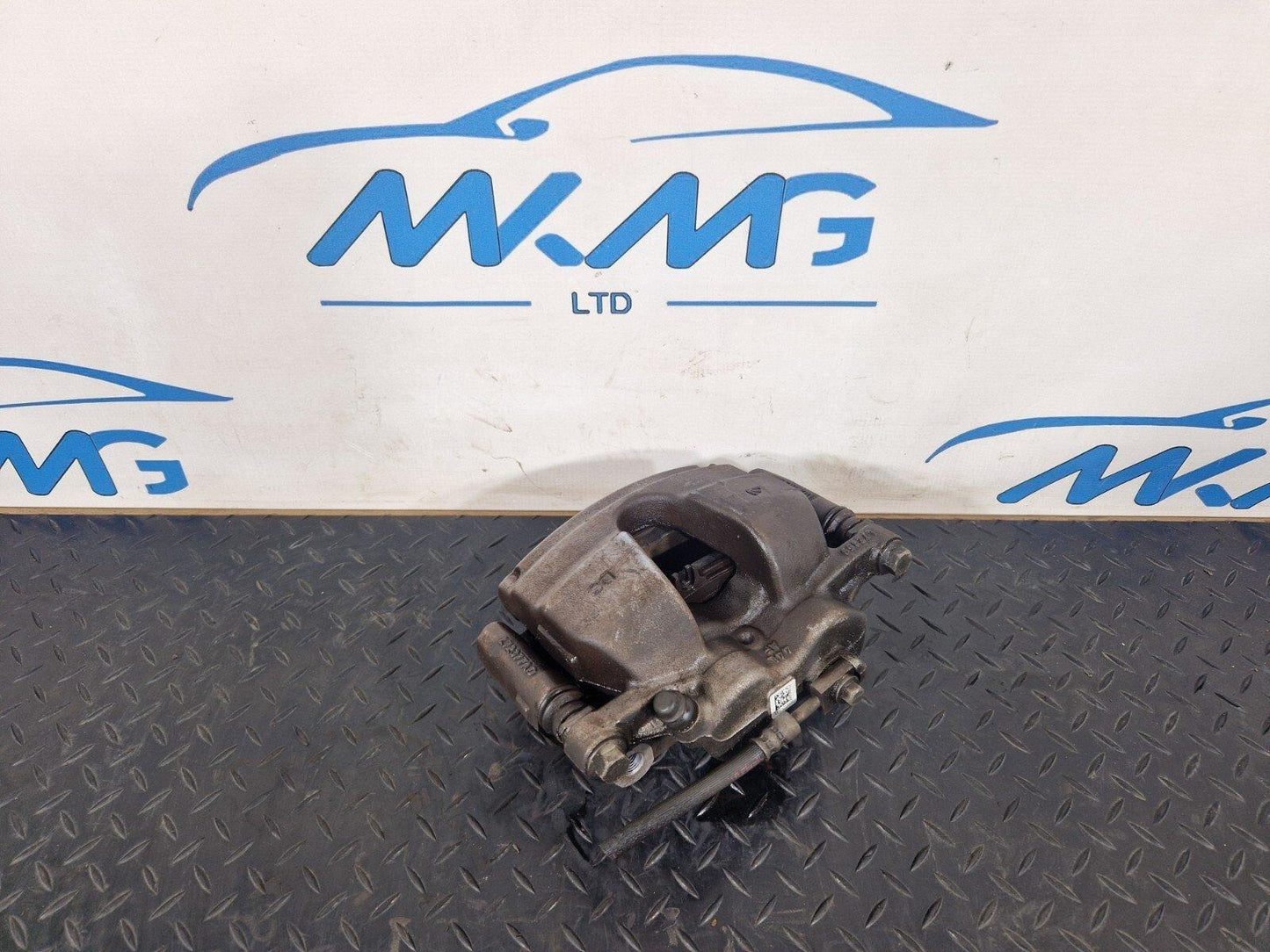 19-ON MERCEDES A CLASS W177 GENUINE LEFT N/S FRONT BRAKE CALIPER A1774213300