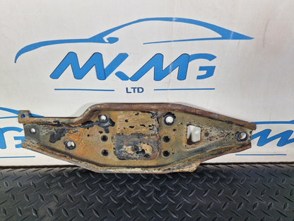 18-ON MERCEDES SPRINTER W907 FRONT BRACKET RIGHT LOWER MOUNT PLATE A9076220800