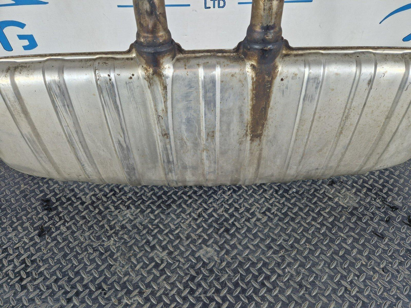 10-15 AUDI Q7 4L CRCA 3.0 TDI REAR EXHAUST BOX MUFFLER