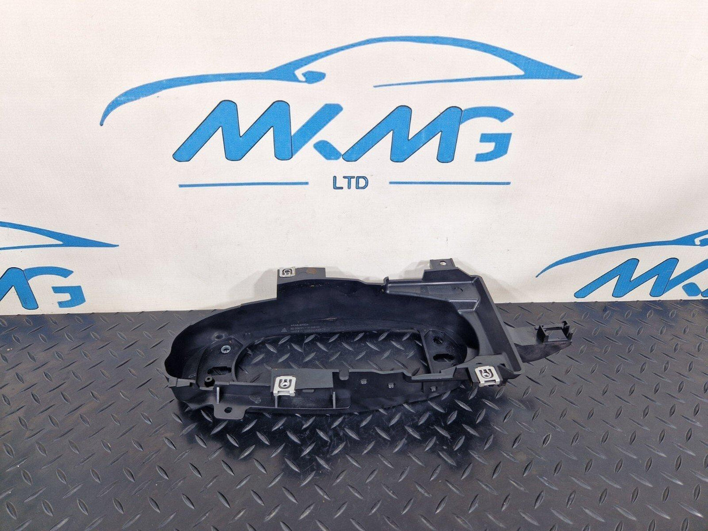 16-19 AUDI A4 B9 S-LINE GENUINE GEARSTICK MOUNTING PLATE BRACKET 8W0863531