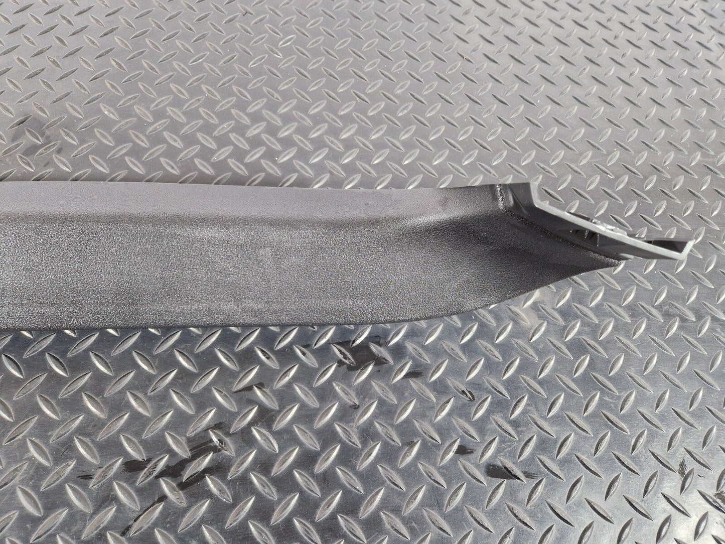 10-18 AUDI A7 4G S-LINE GENUINE BOOT LID LEFT SIDE TRIM INNER PANEL 4G8867607