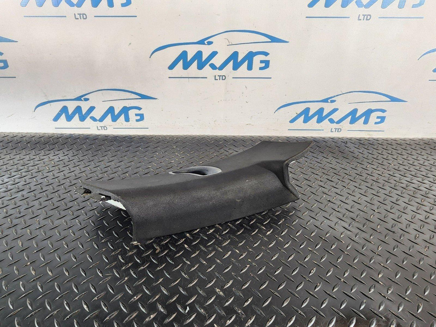 10-18 VW TOUAREG 7P REAR LEFT N/S C PILLAR TRIM 7P6867241G