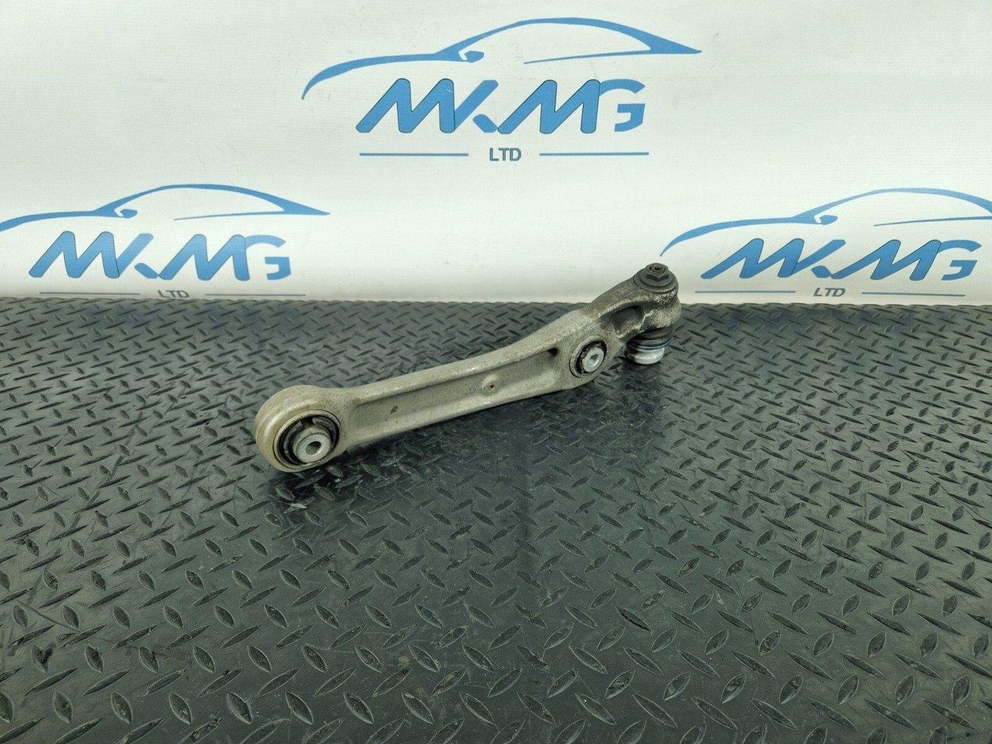 16-19 AUDI A4 B9 GENUINE OEM FRONT LEFT DRIVER O/S CONTROL ARM 8W0407155A