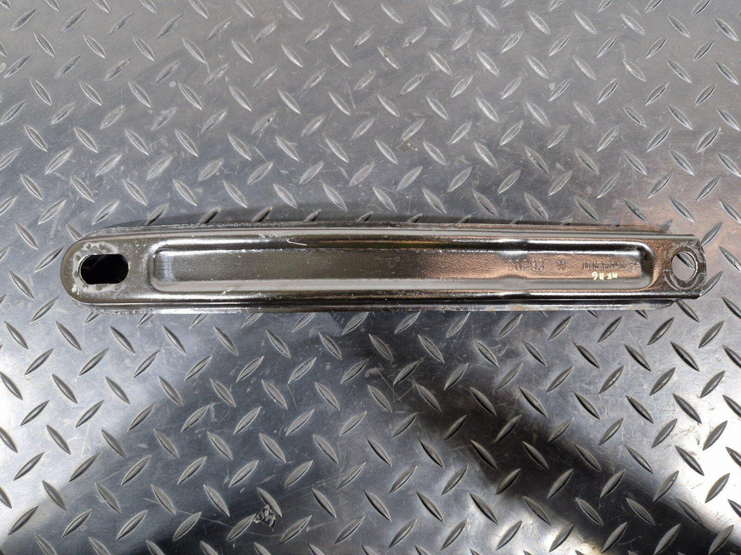 14-21 MERCEDES BENZ C200d W205 FRONT AXLE CARRIER BRACING BRACKET A2056282000