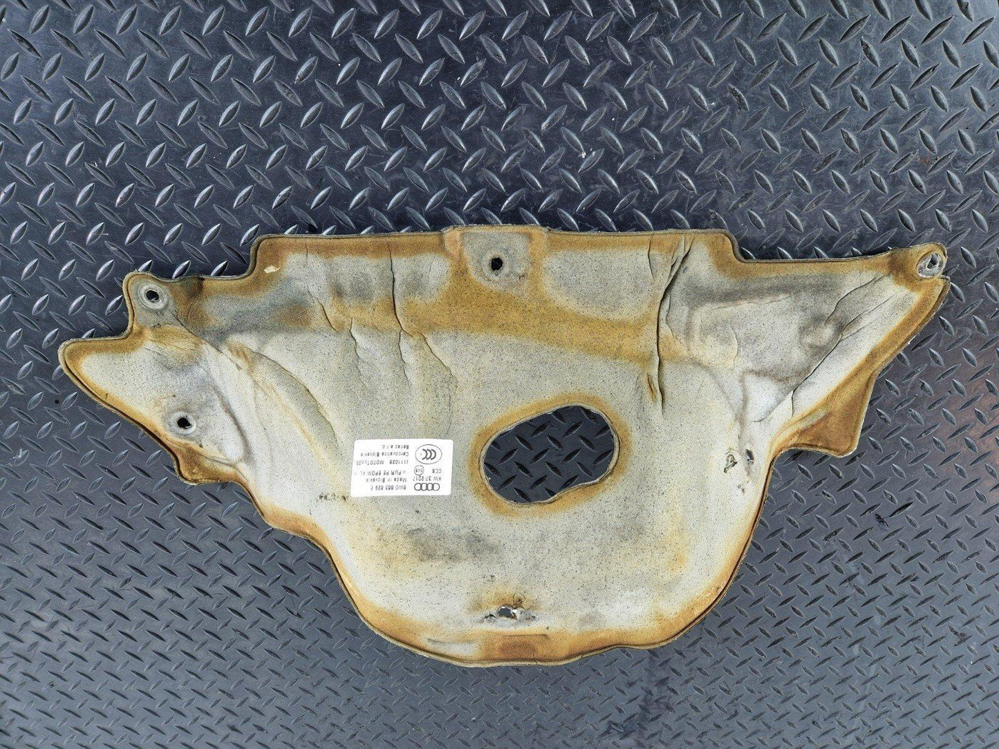 16-19 AUDI A4 B9 OEM THERMAL PROTECTION 8W0863829E