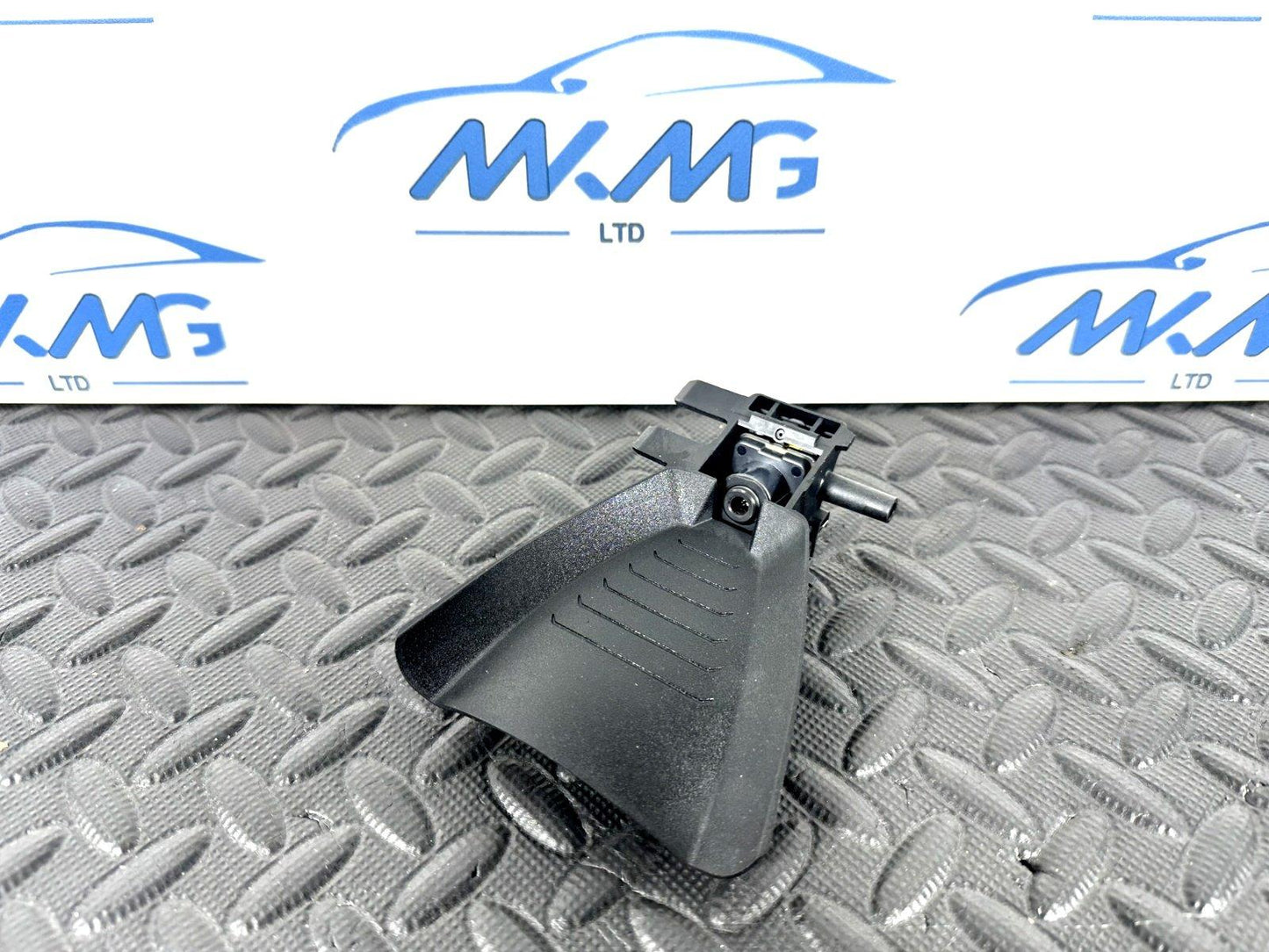 14-21 BMW 2 SERIES GRAN TOURER F45 F46 FRONT PARKING CAMERA 9384687