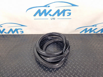 16-19 AUDI A4 AVANT B9 3.0 S-LINE GENUINE REAR RIGHT SIDE DOOR SEAL 8W9833721