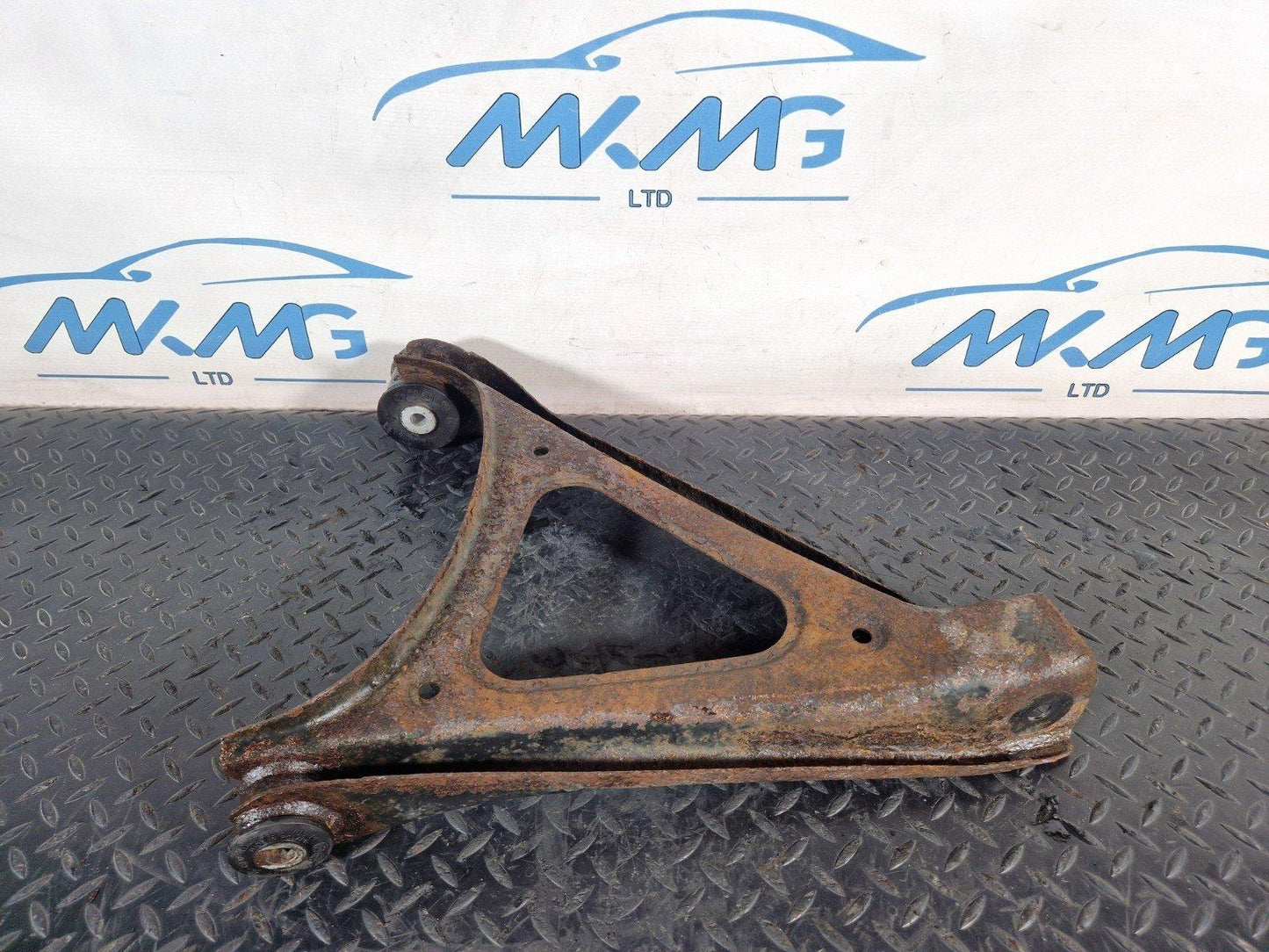 10-18 VW TOUAREG 7P OEM REAR LEFT PASSENGER N/S/R CONTROL ARM 7L0505351AA