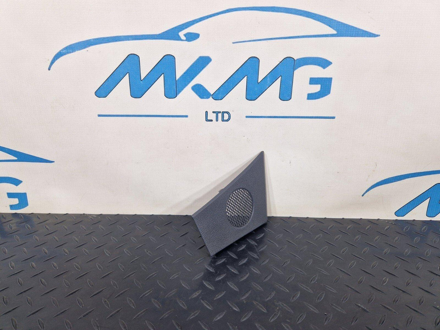 2018-ON MERCEDES SPRINTER W907 RIGHT SIDE SPEAKER COVER A91008270400