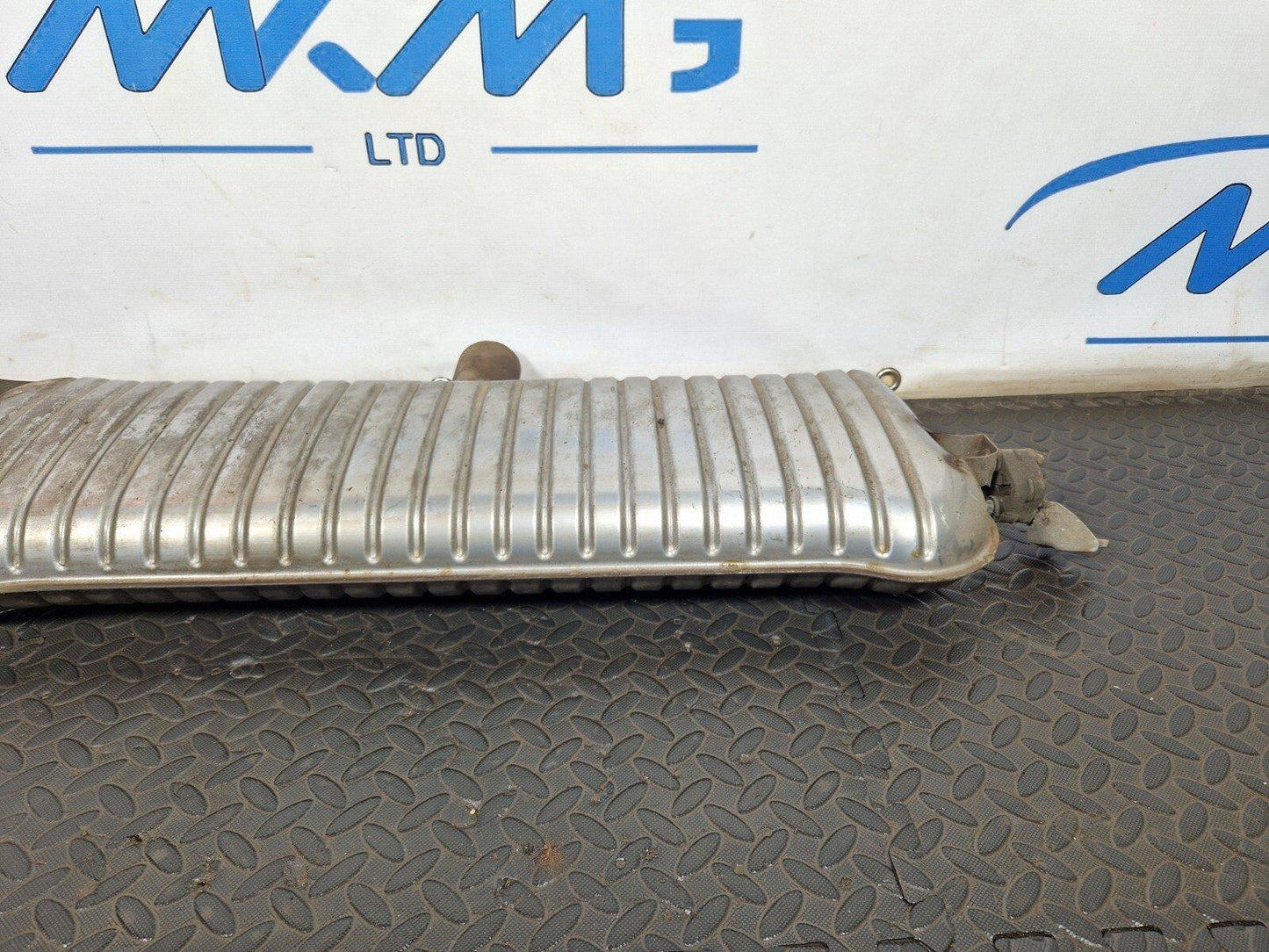 14-21 BMW 2 X1 SERIES F45 F46 F48 GENUINE EXHAUST SILENCER BACK BOX 8577090