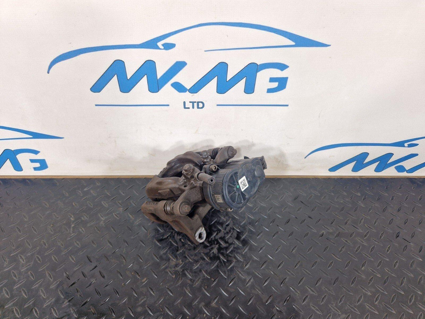 19-ON MERCEDES A CLASS W177 REAR LEFT SIDE ELECTRIC BRAKE CALIPER A2474230798