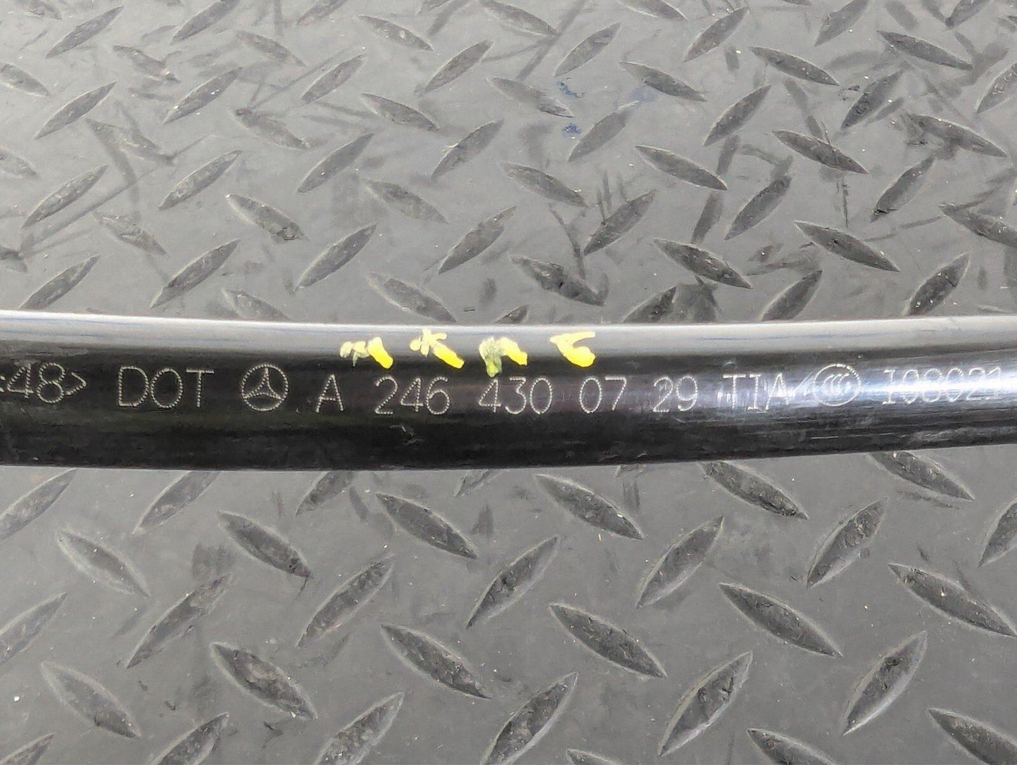 13-19 MERCEDES BENZ CLA C117 GENUINE BRAKE BOOSTER VACUUM LINE PIPE A2464300729