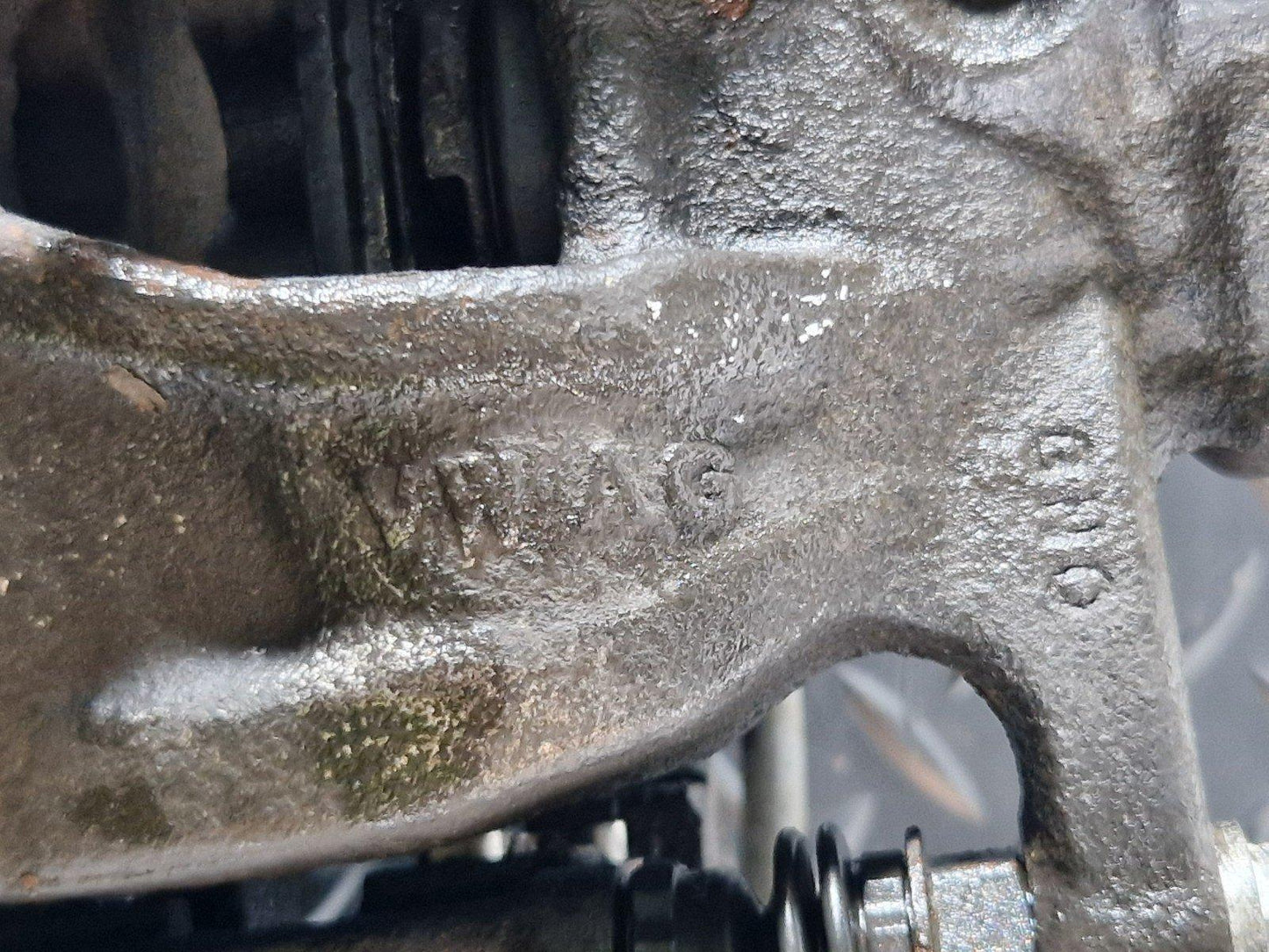 16-19 AUDI A4 B9 OEM REAR RIGHT DRIVER SIDE O/S ELECTRIC BRAKE CALIPER 8W0406AT