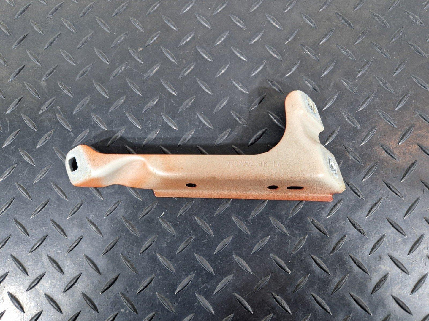 BMW 2 SERIES GRAN TOURER F45 F46 FRONT RIGHT FENDER SUPPORT BRACKET 7297202