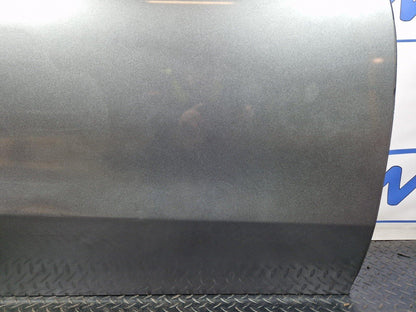 19-ON MERCEDES BENZ B CLASS W247 FRONT RIGHT O/S DRIVER COMPLETE DOOR IN GREY