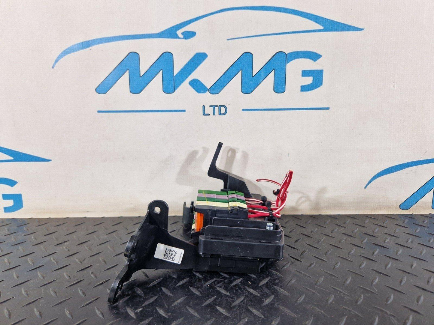 11-19 MERCEDES BENZ ML W166 350 CDI GENNUINE FUSE BOX A16665403612