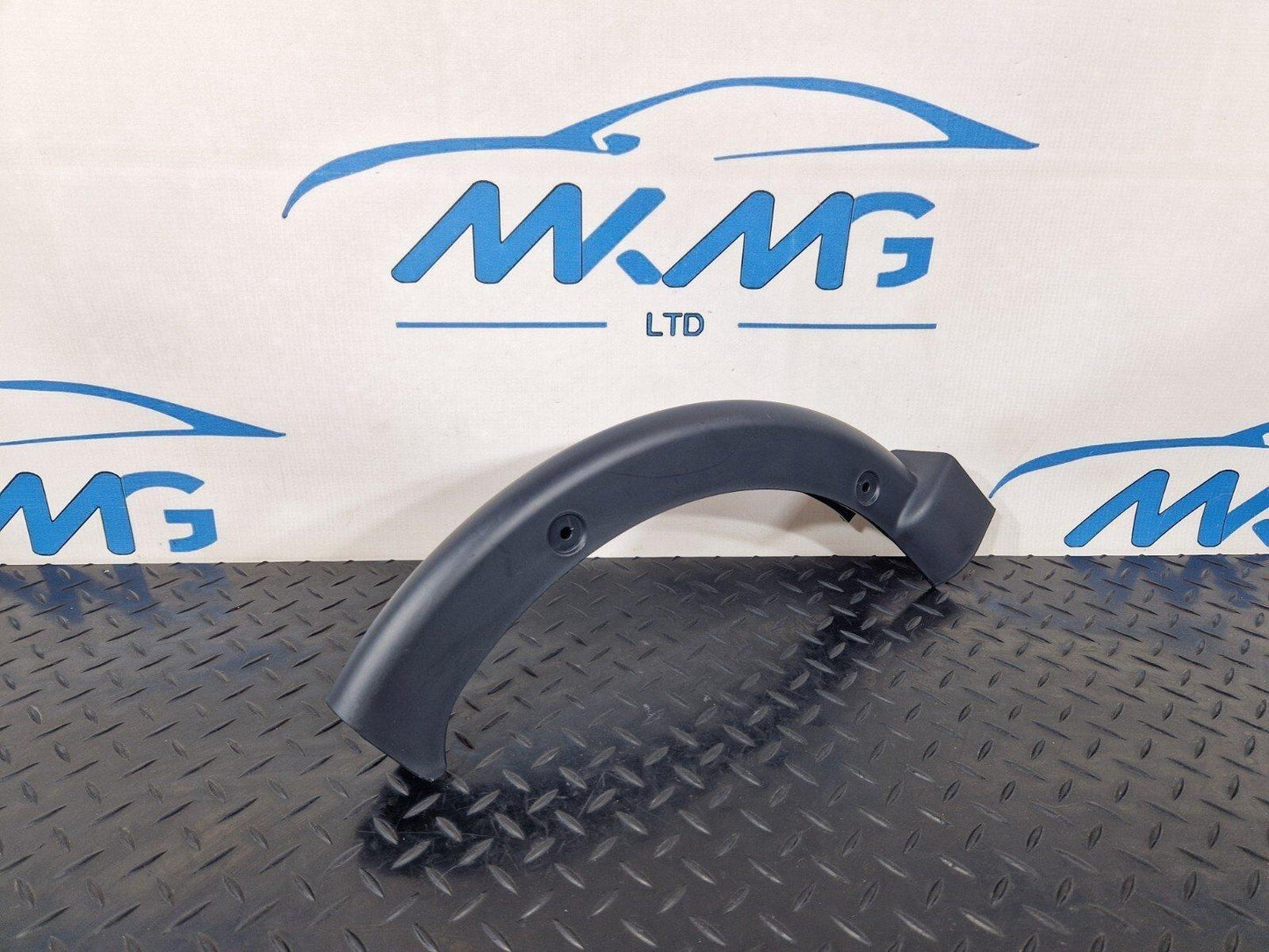 16-19 AUDI A4 B9 GENUINE BOOT LID RIGHT SIDE HINGE TRIM COVER 8W5971822