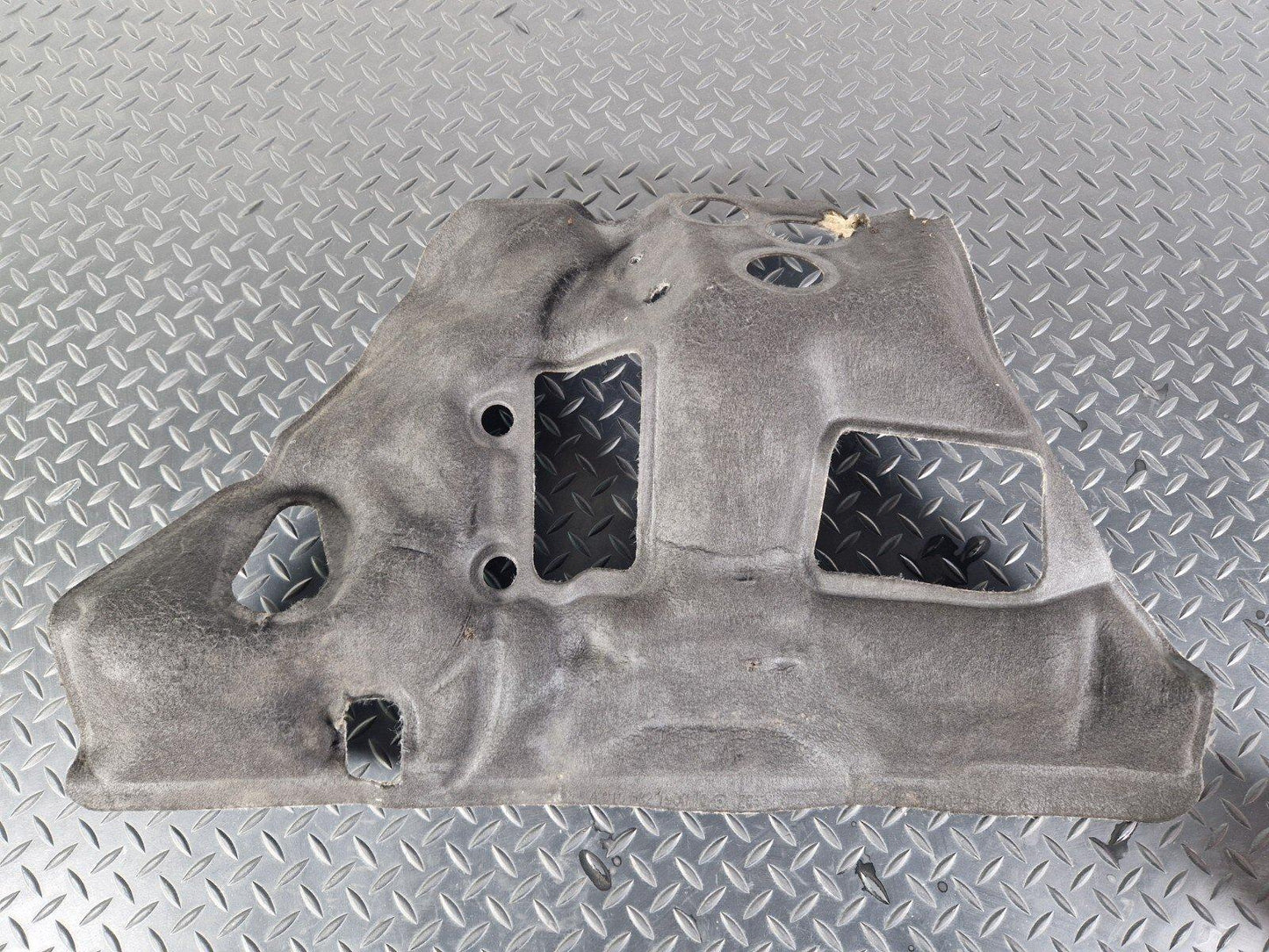 MERCEDES BENZ SPRINTER W907 W910 FRONT RIGHT ENGINE COVER A9106821900