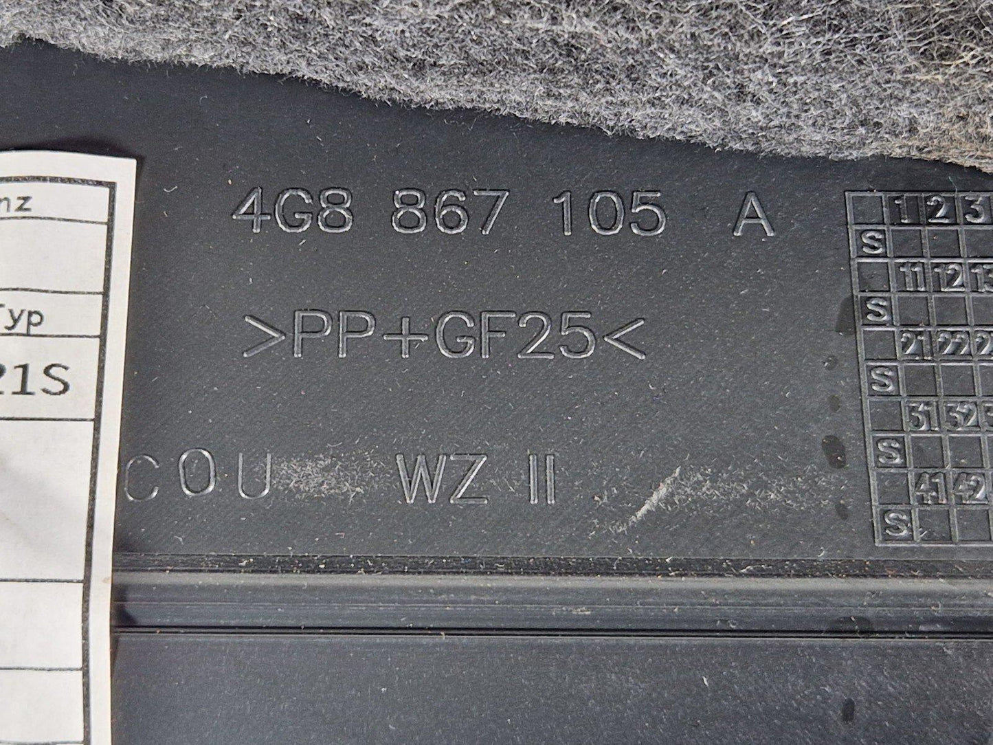 10-18 AUDI A7 4G S-LINE GENUINE PASSENGER SIDE FRONT DOOR CARD 4G8867105A