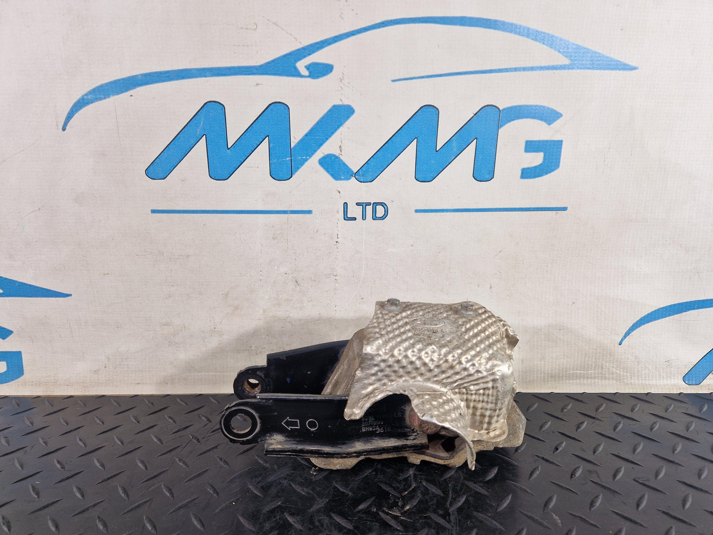 12-18 Land Rover Evoque L538 Front Engine Mount Bracket GJ326H051A 6G926P082AB
