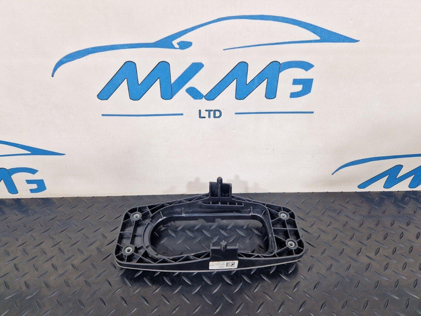 16-19 AUDI A4 B9 GENUINE GEAR SELECTOR MOUNTING BRACKET 8W07110290