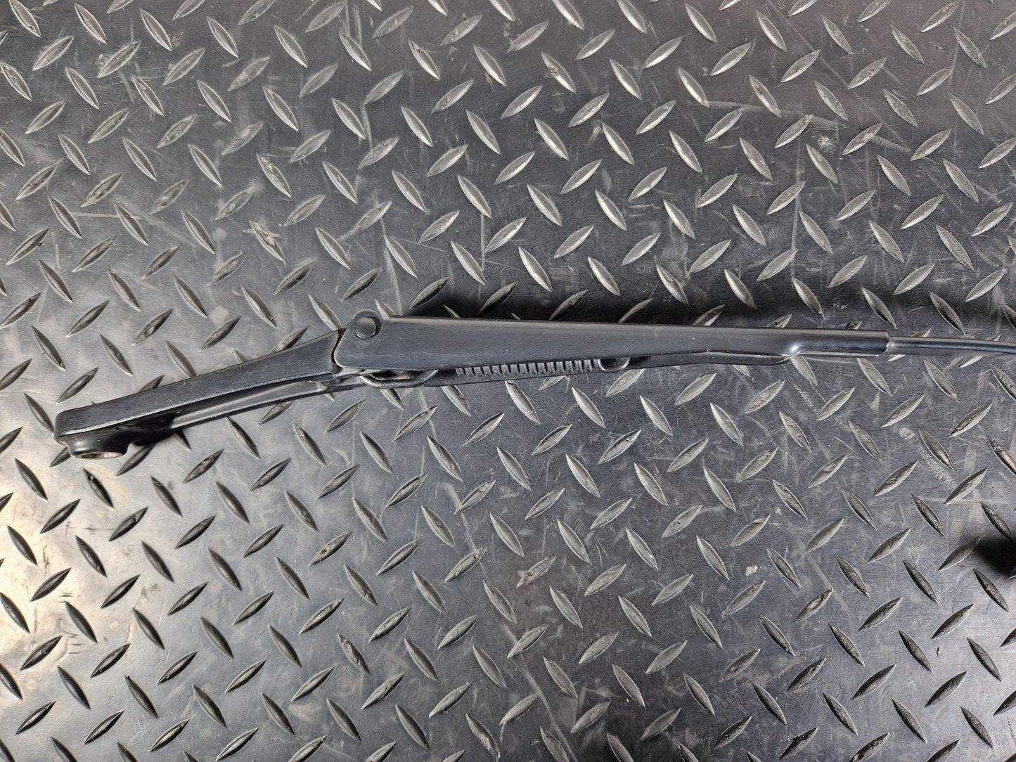 16-23 AUDI A5 F5 SPORTBACK FRONT LEFT PASSENGER SIDE WIPER ARM & BLADE 8W2955407