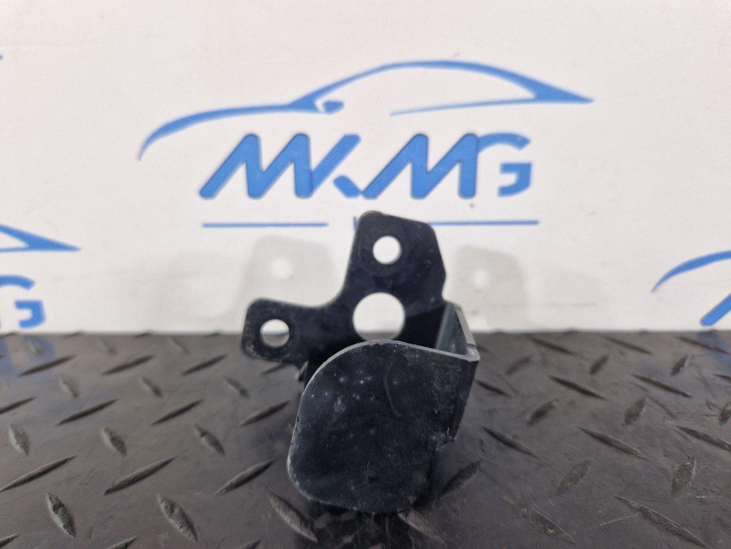 16-19 MERCEDES BENZ GLE W166 BONNET ACTUATOR BRACKET LEFT & RIGHT A1668870031