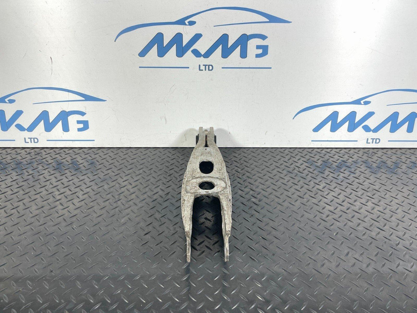 16-23 AUDI A5 F5 SPORTBACK REAR RIGHT OR LEFT SIDE LOWER CONTROL ARM 8W0505311H
